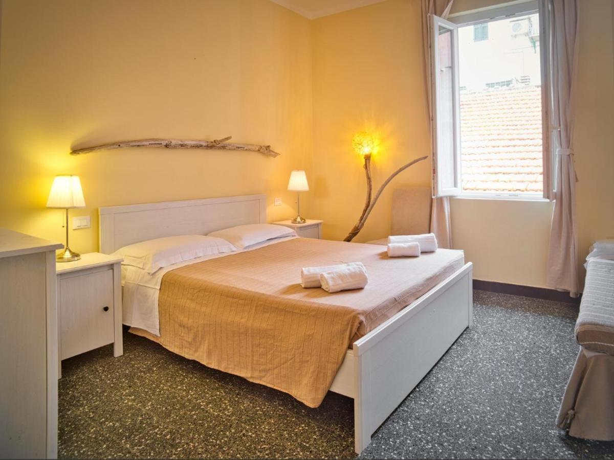 2 Passi Dal Mare Hotel Finale Ligure Ngoại thất bức ảnh