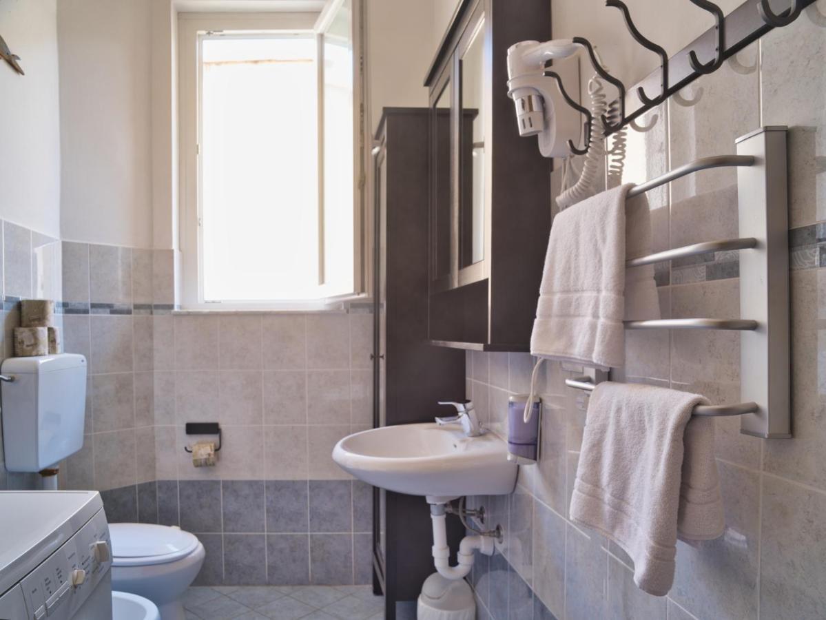 2 Passi Dal Mare Hotel Finale Ligure Ngoại thất bức ảnh